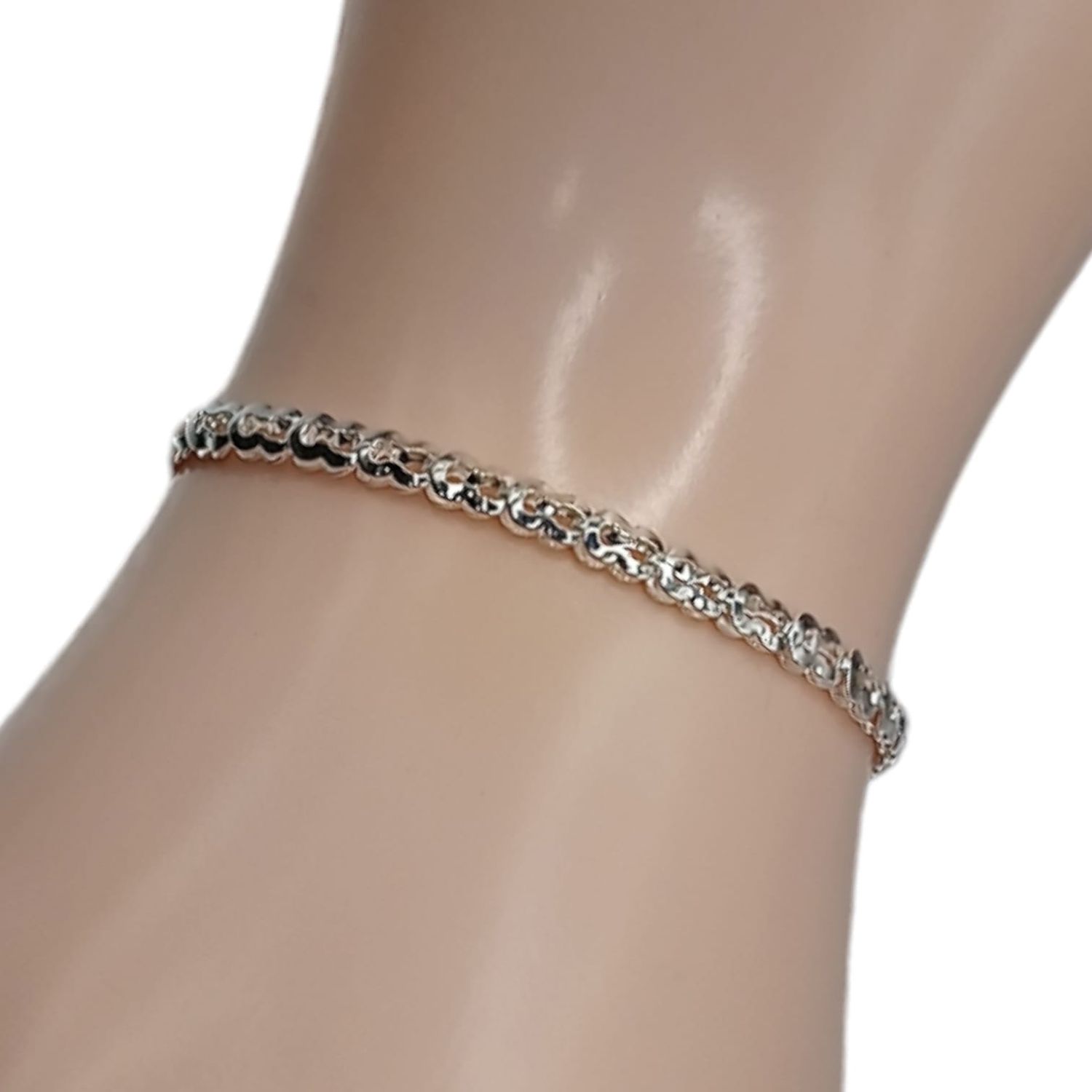 Pulsera Fancy. 7&quot; de largo PLATA .925