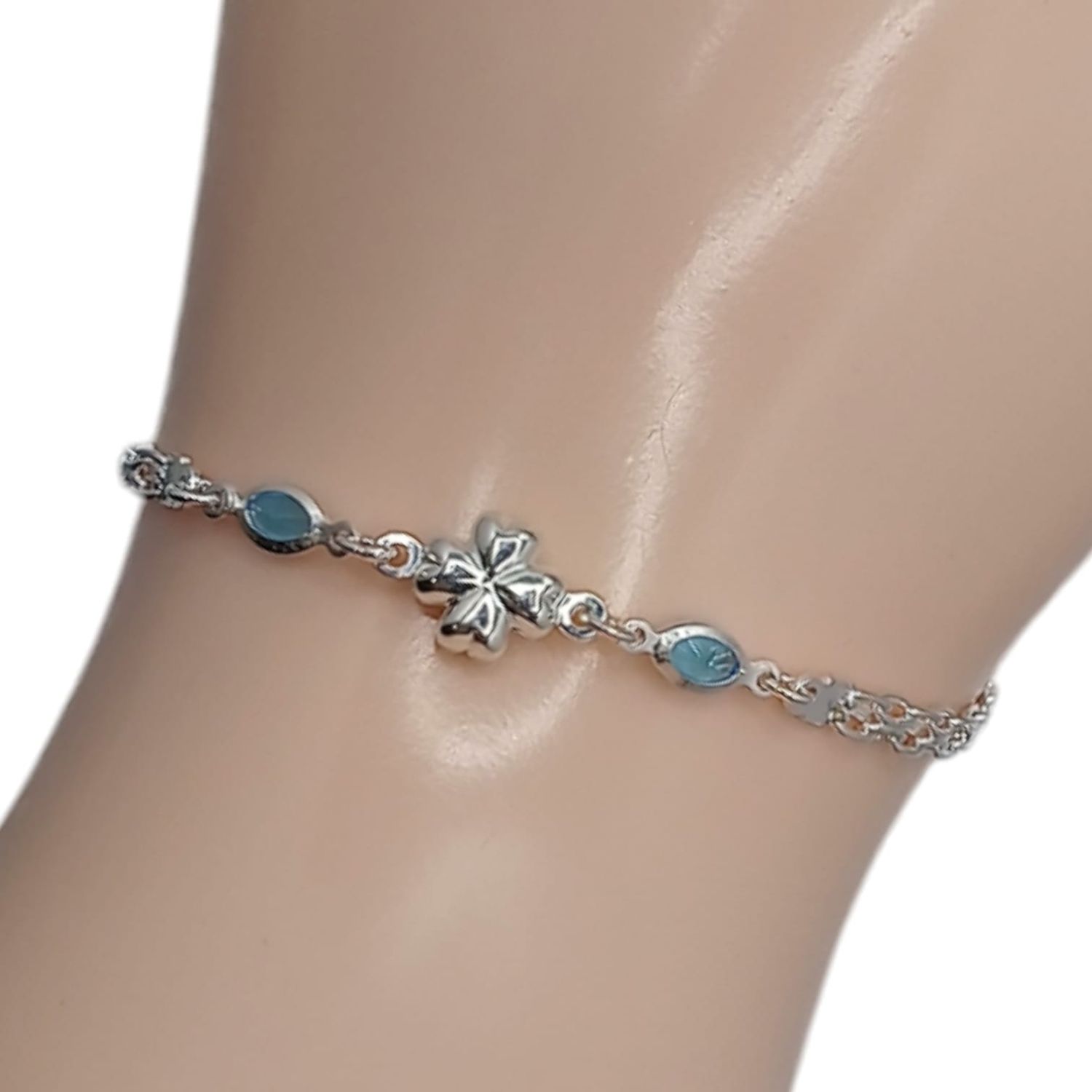 PULSERA CON TREBOL DE LA SUERTE CON CZ AZUL CIELO 7&quot; PLATA .925