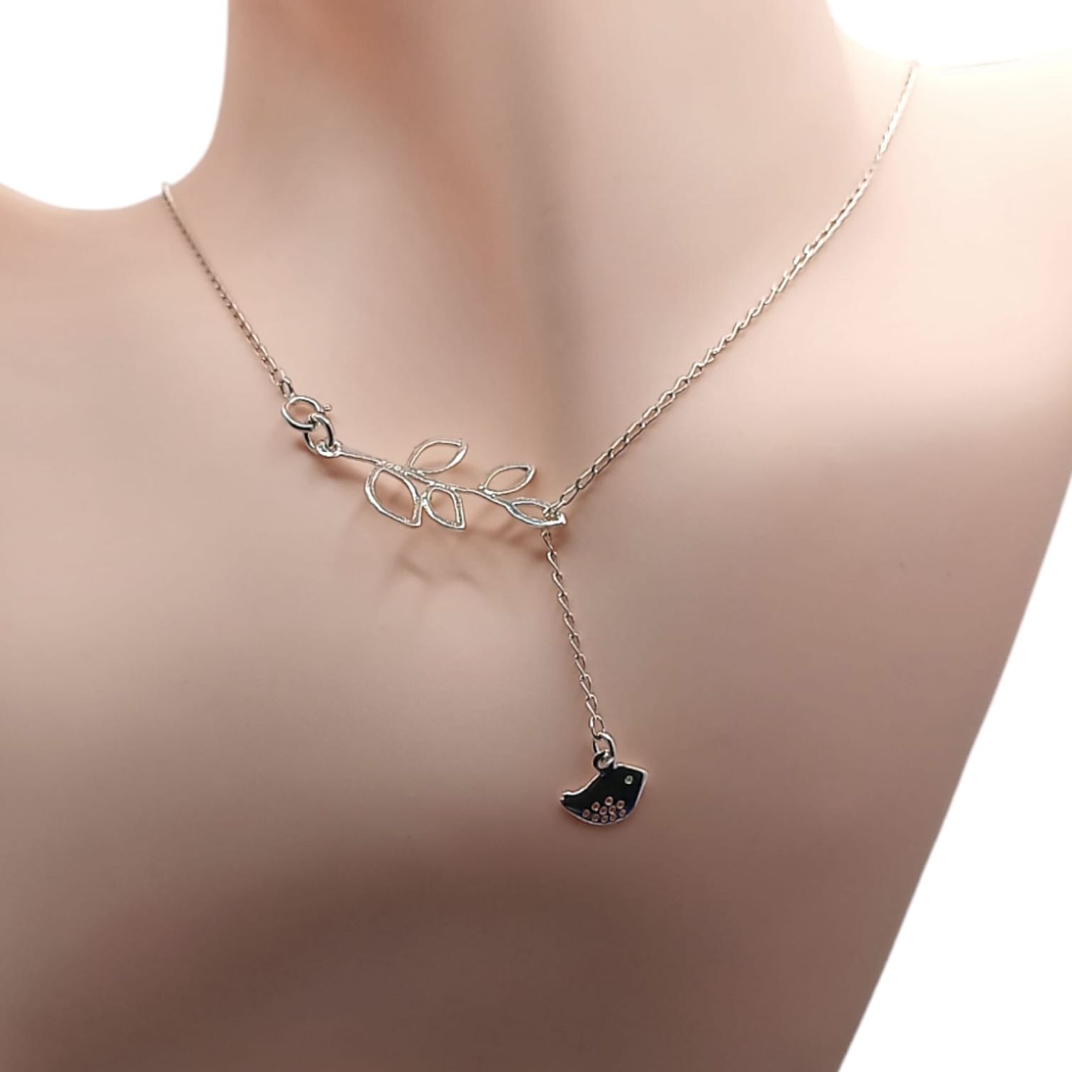 Gargantilla  collar corbatero Pajarito  18&quot; de largo. PLATA .925