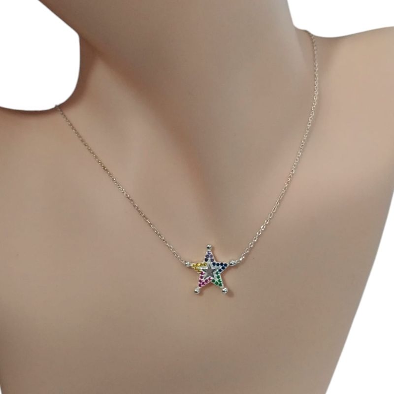 Collar Estrella con cz. multicolor. 18&quot; de largo PLATA .925