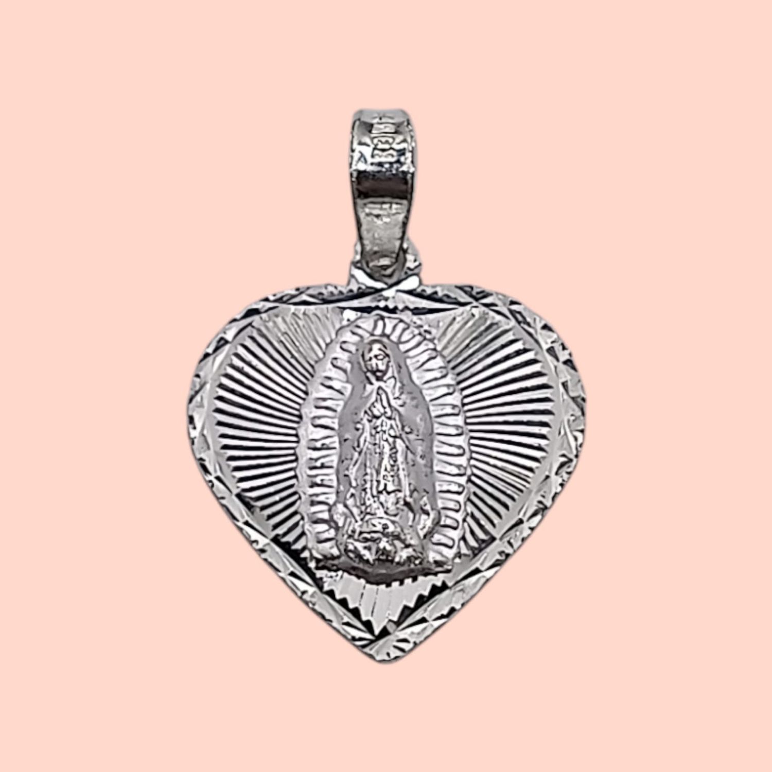 MEDALLA CORAZON DIAMANTADO CON V DE GPE 2 CM PLATA .925