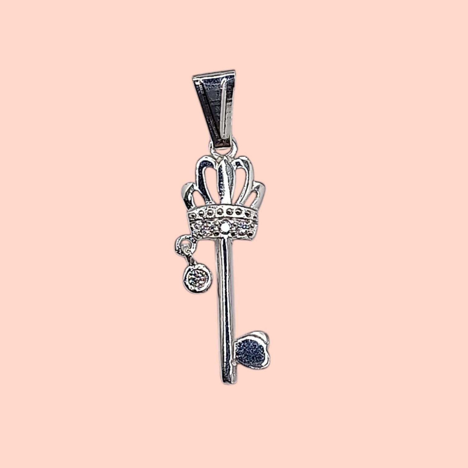 Dije Llave . 2.5cm. de largo PLATA .925