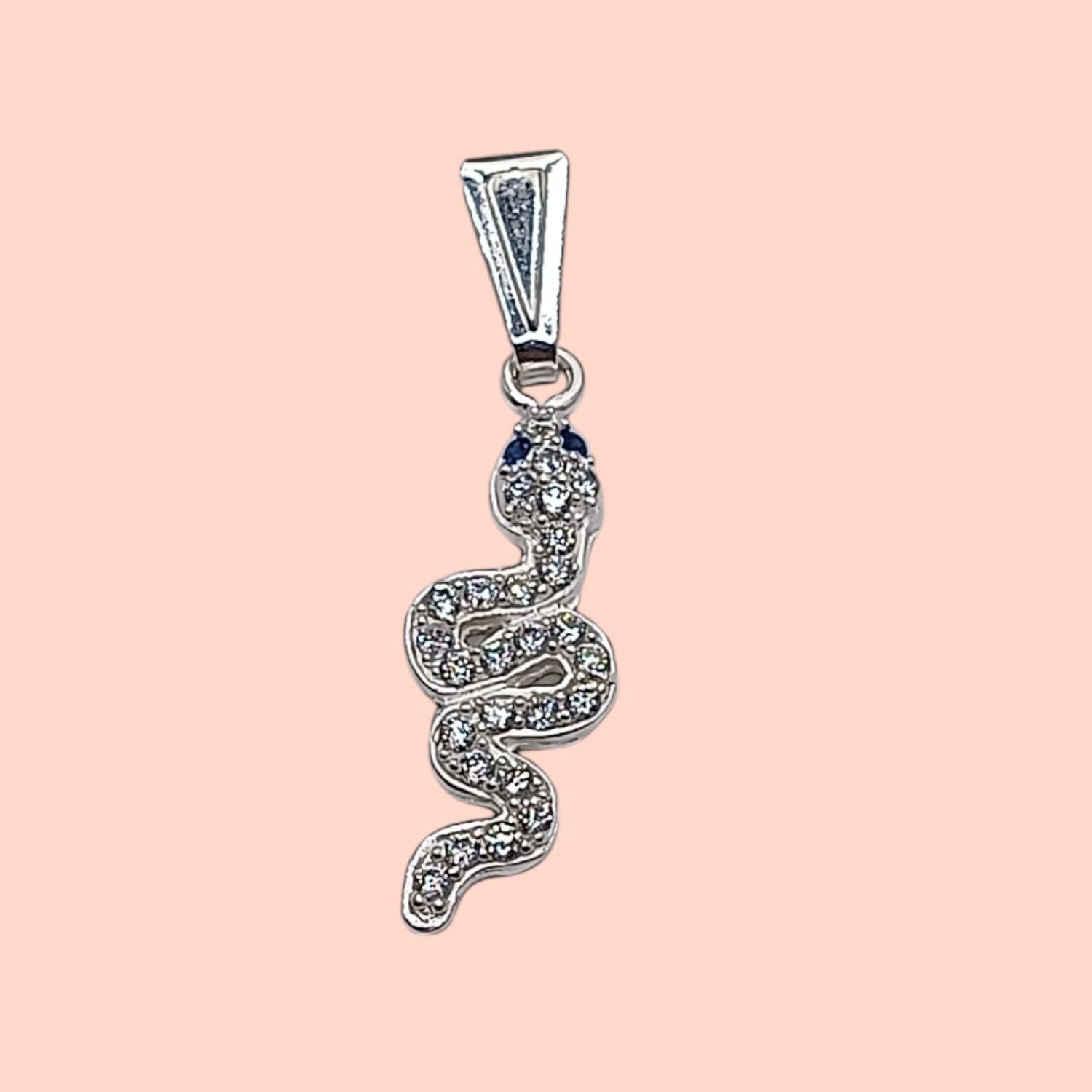 Dije Vibora con micropave. 2.8cm. de largo PLATA .925