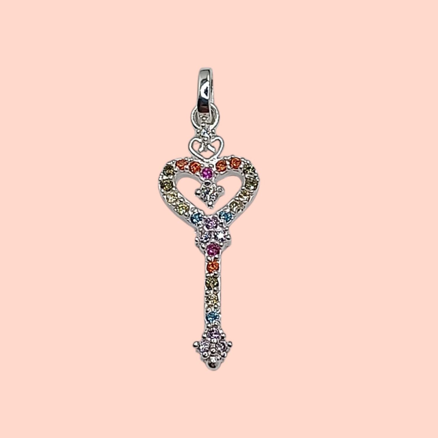DIJE LLAVE DE CORAZON MULTICOLOR EN PLATA 925
