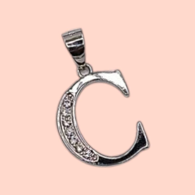 DIJE LETRA C CON MINI CZ 2 CM LARGO TOTAL PLATA .925