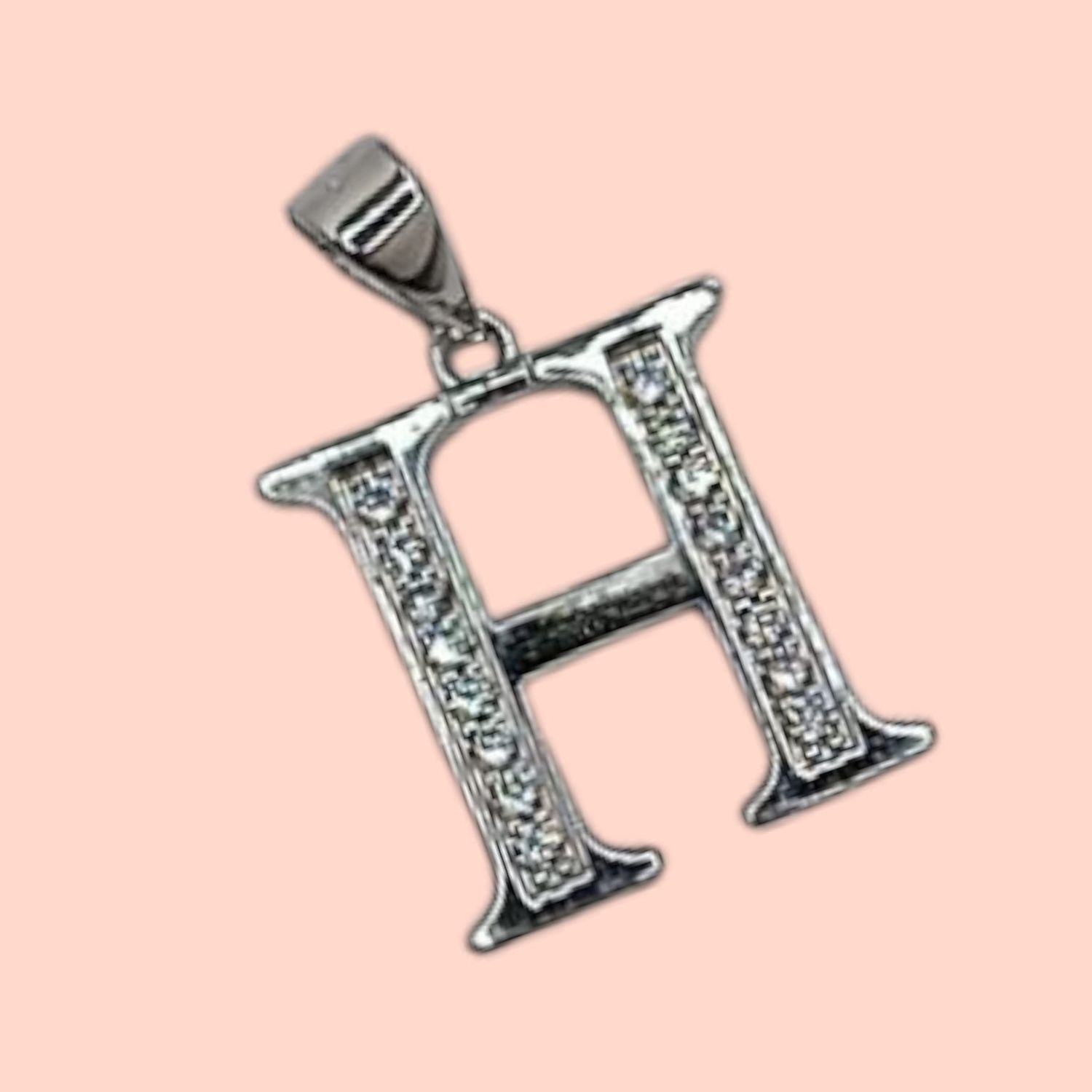 DIJE LETRA H CON MINI CZ 2 CM LARGO TOTAL PLATA .925