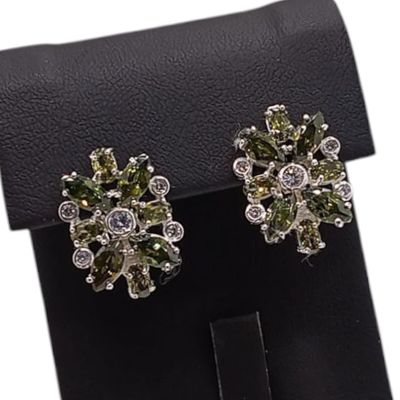 ARETES CON FLORES CZ VERDE PLATA .925