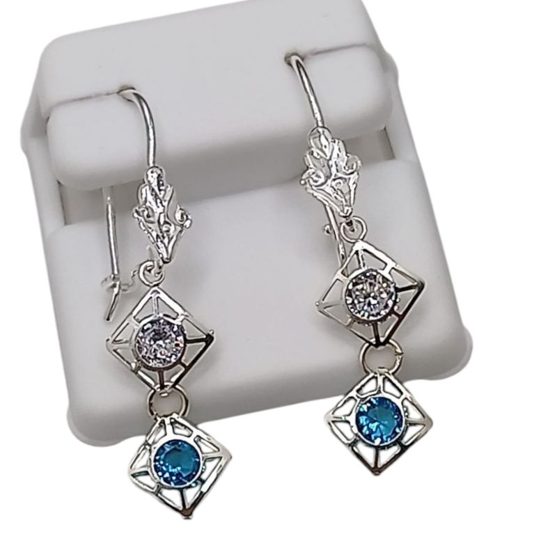 ARETE LARGO ROMBOS CZ AZUL Y BCA 4 CM PLATA .925