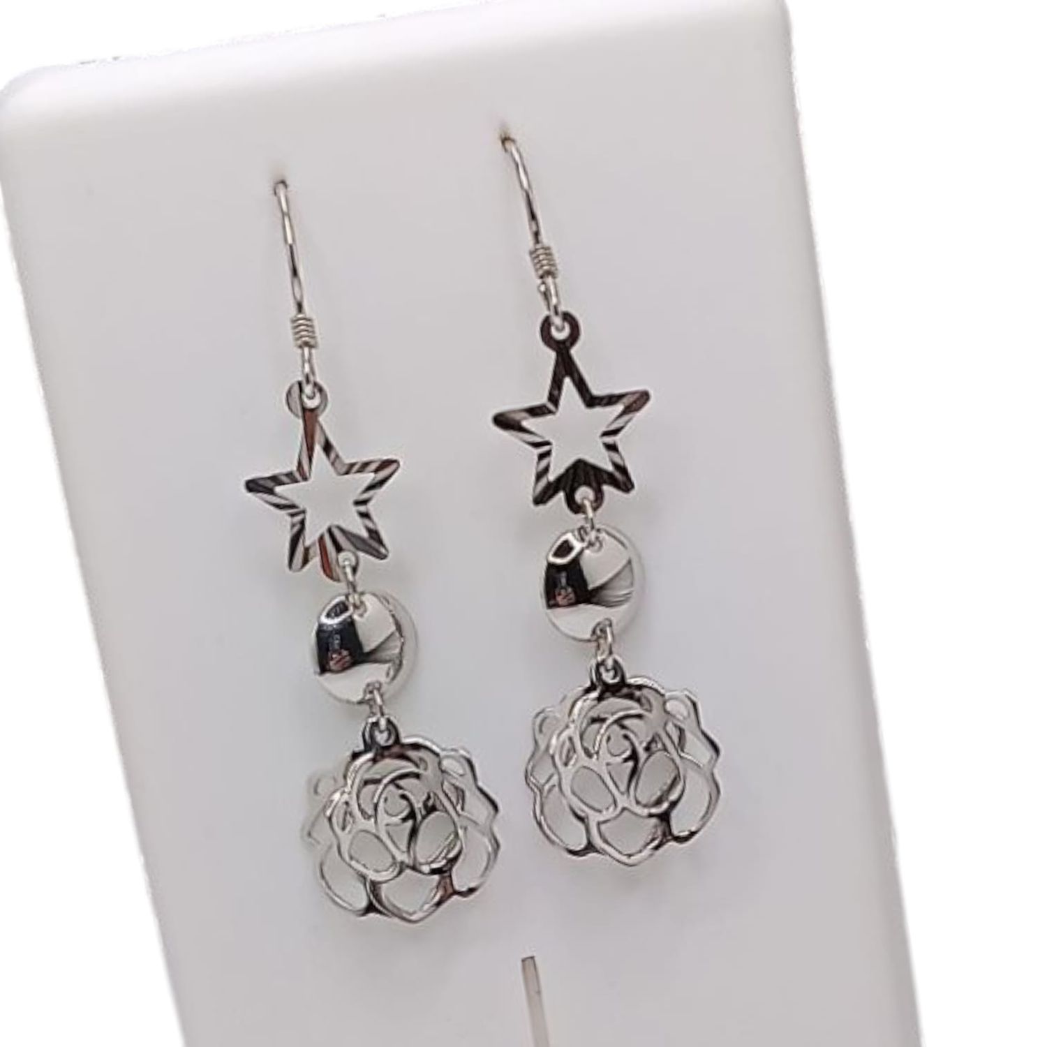 ARETE LARGO 4.5 CM ESTRELLA Y FLOR RODIO PLATA .925