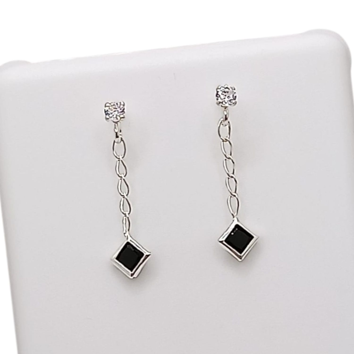 BROQUEL COLGANTE ROMBO CZ NEGRA 3 MM PLATA .925