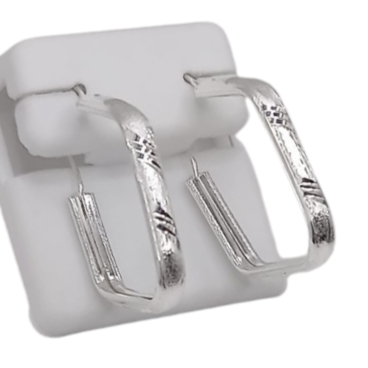 ARRACADA ROMBO DIAMANTADA 4 CM PLATA .925