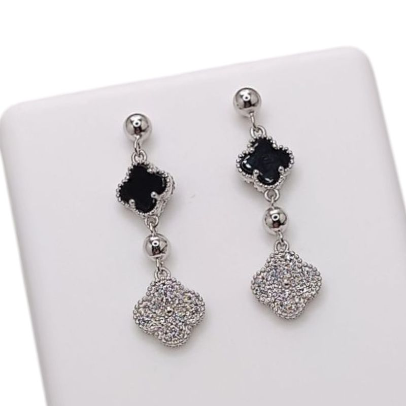 AREYE TREBOL NEGRO 3 CM LARGO PLATA .925