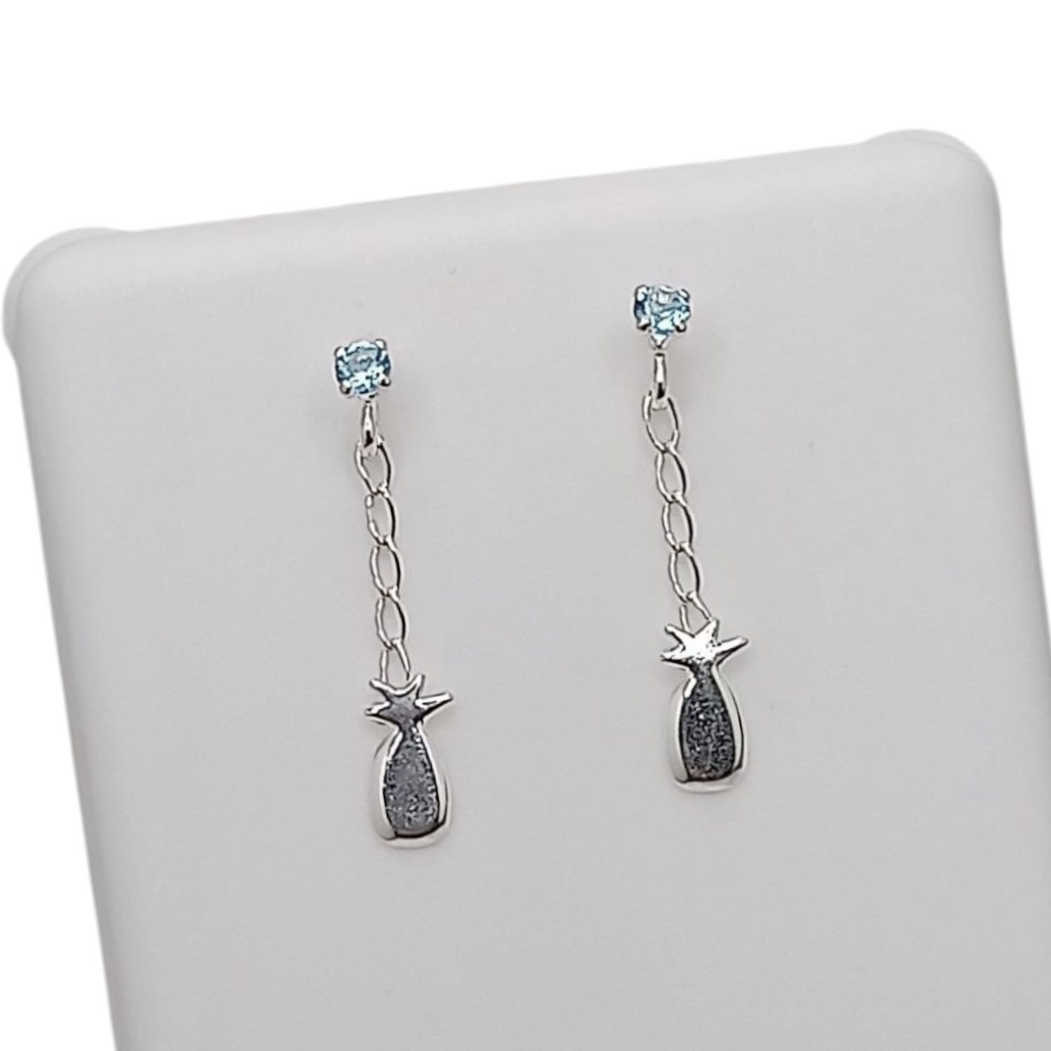 Broquel azul colgante Piña. PLATA .925