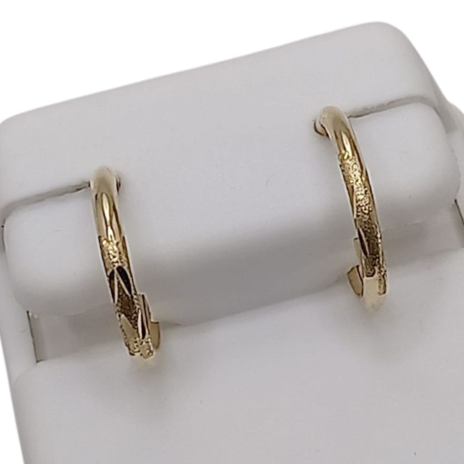 ARRACADA CALADA 1.4 CM, ORO 14K