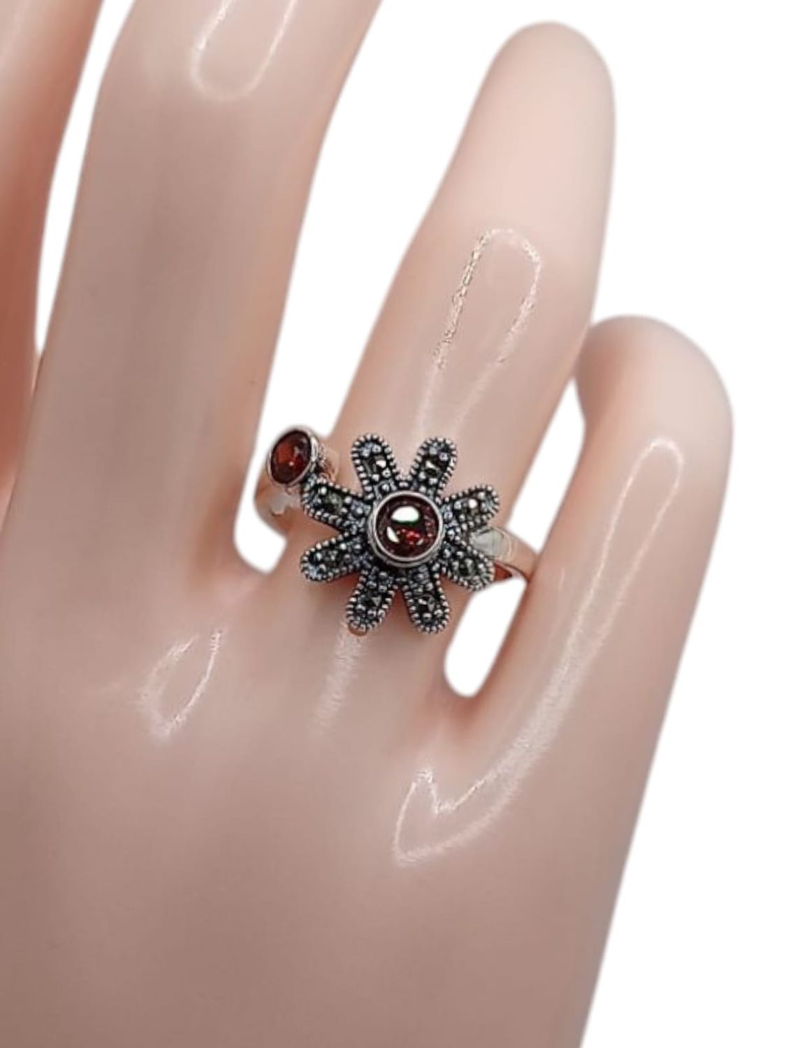 ANILLO MARQUESITA FLOR CZ ROJA, AJUSTABLE PLATA .925