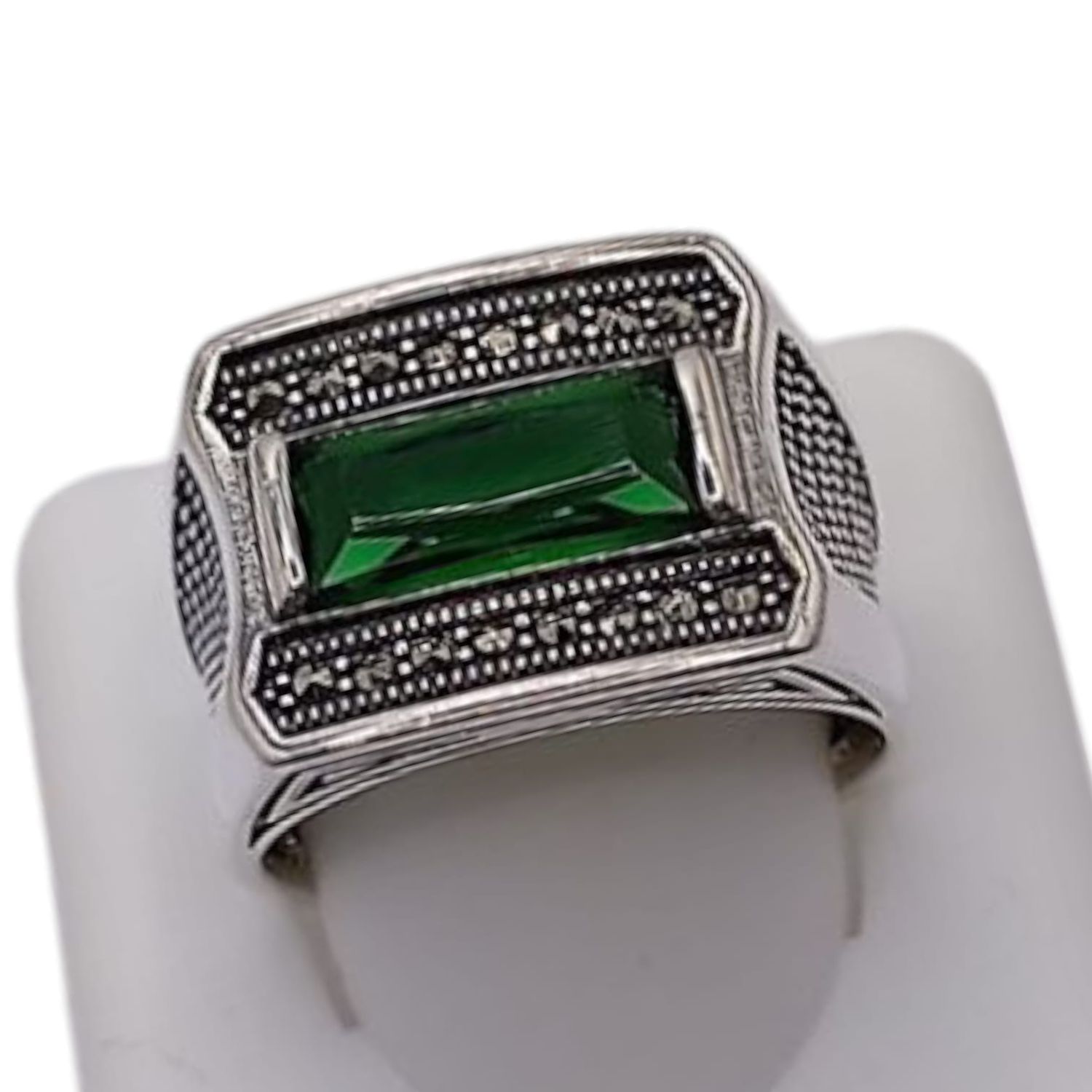 ANILLO CABALLERO ELEGANTE CZ VERDE RECTANGULAR, VARIAS MEDIDAS, PLATA .925