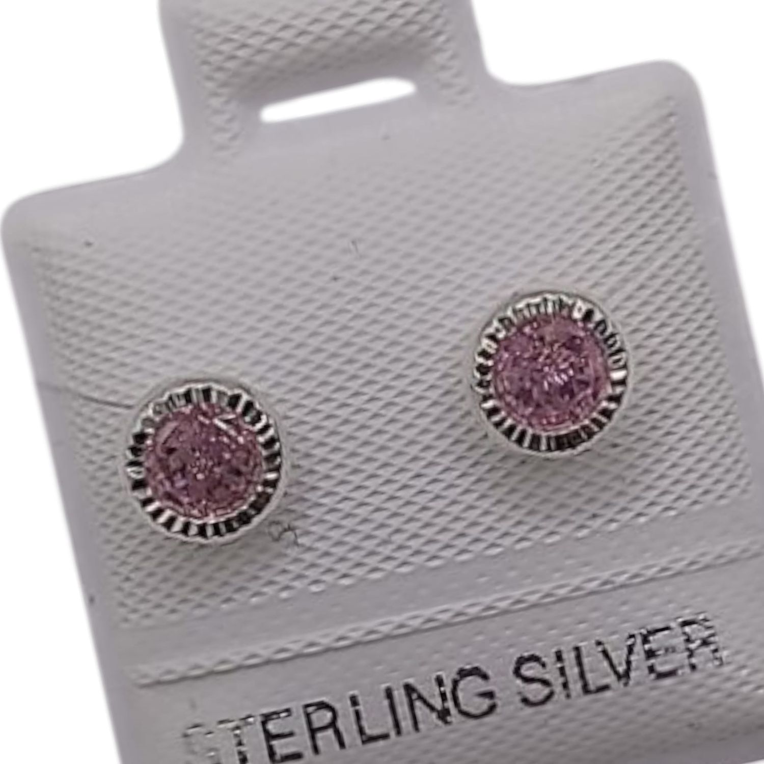BROQUEL REDONDO CON BISEL Y CZ ROSA, PLATA .925