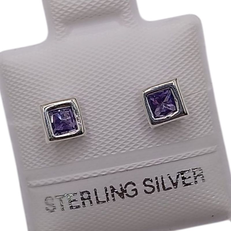 BROQUEL CUADRO CZ LILA. plata .925