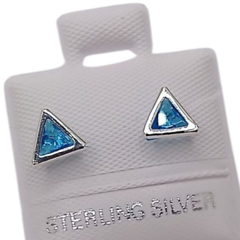 BROQUEL TRIANGULO CZ AZUL PLATA .925