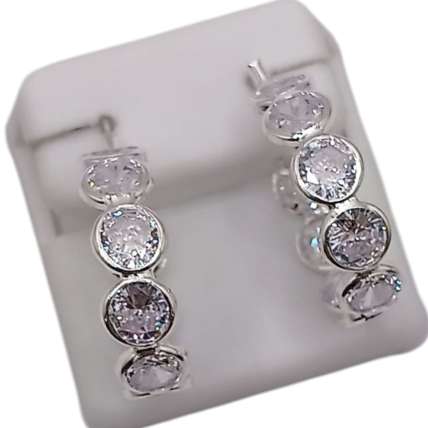 ARRACADA SEMAFORO 2.5 CM CZ BLANCA Y ROJA, PLATA .925