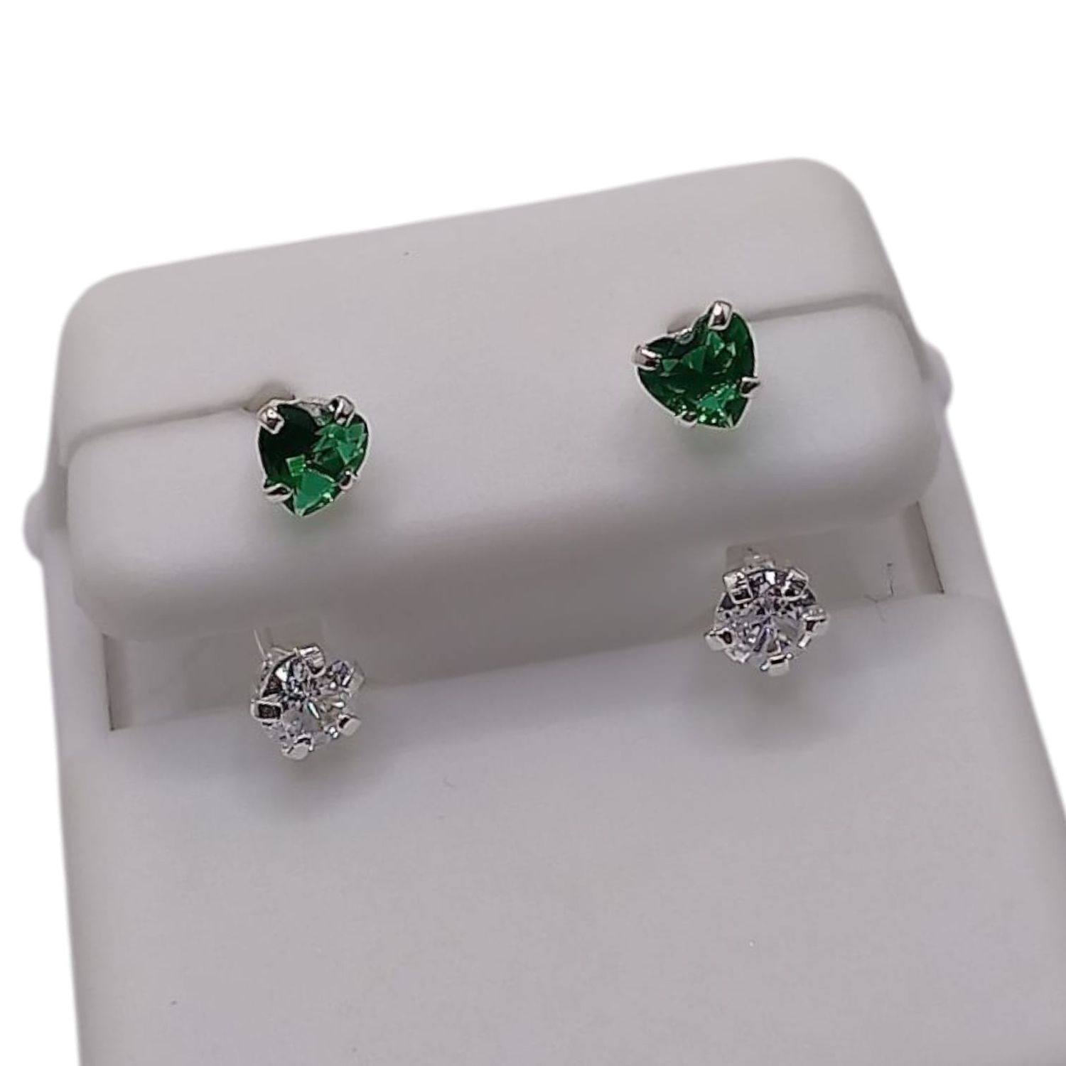 BROQUEL CURVO CORAZON CZ VERDE Y BCA, PLATA .925