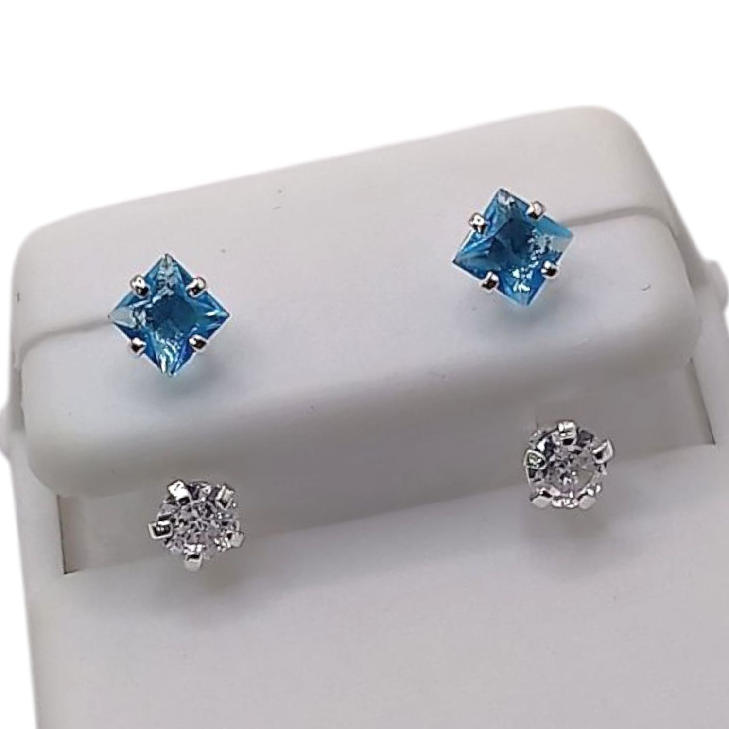 BROQUEL CURVO ROMBO AZUL Y BLANCO, PLATA .925