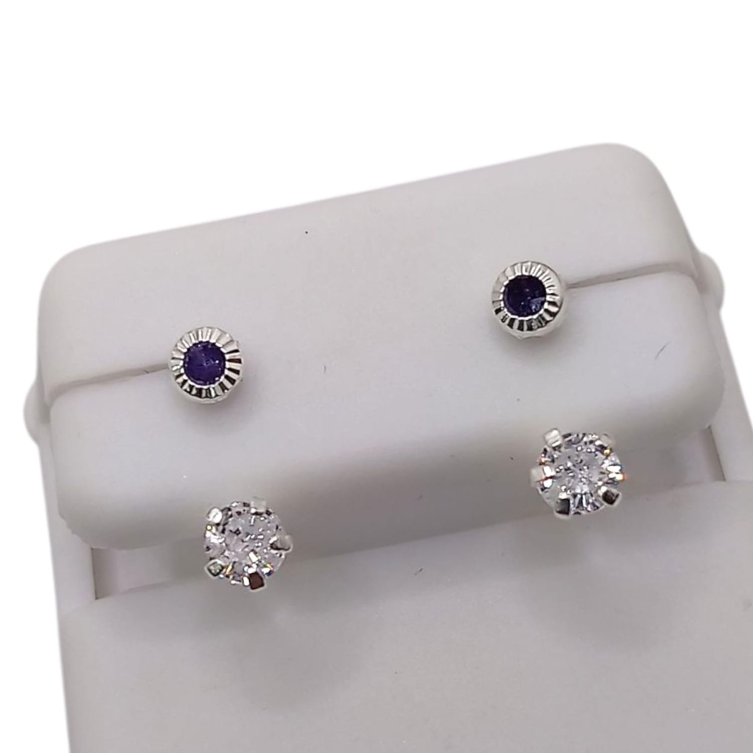 BROQUEL CURVO CZ LILA CON BISEL, PLATA .925