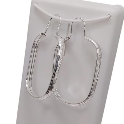 ARETE DIAMANTADO RECTANGULAR 4.8 CM PLATA .925