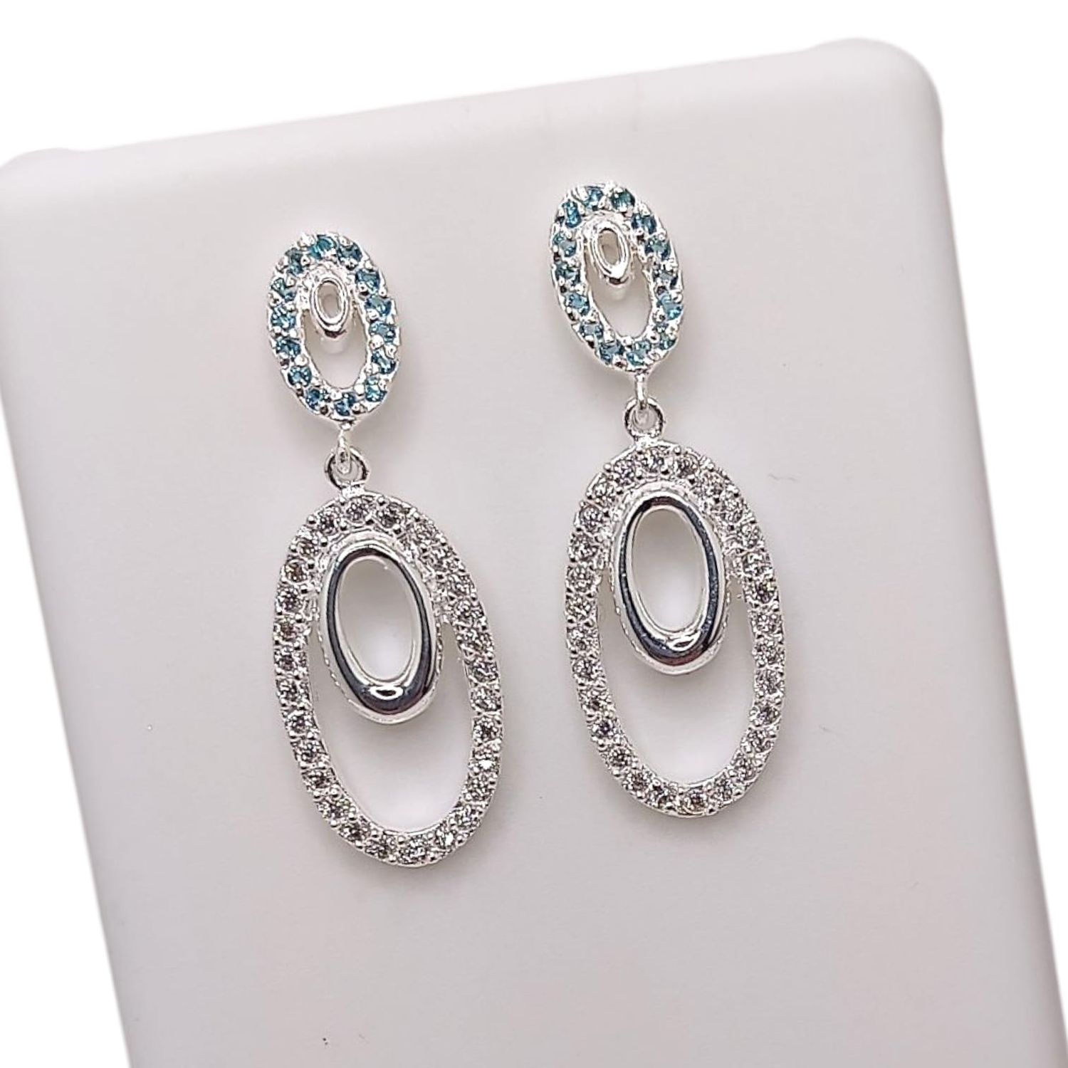 ARETE LARGO 3.5 CM CZ AZUL Y BCA PLATA .925