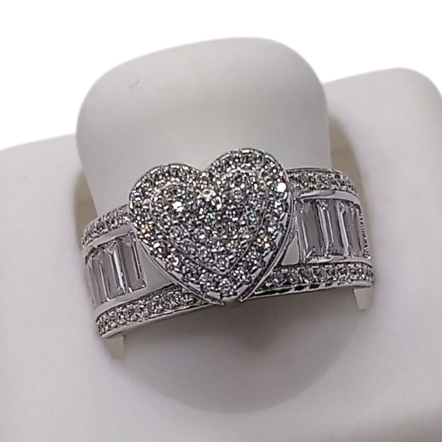 ANILLO ESTILO PRINCESA CORAZON CON RODIO # 5  PLATA 925