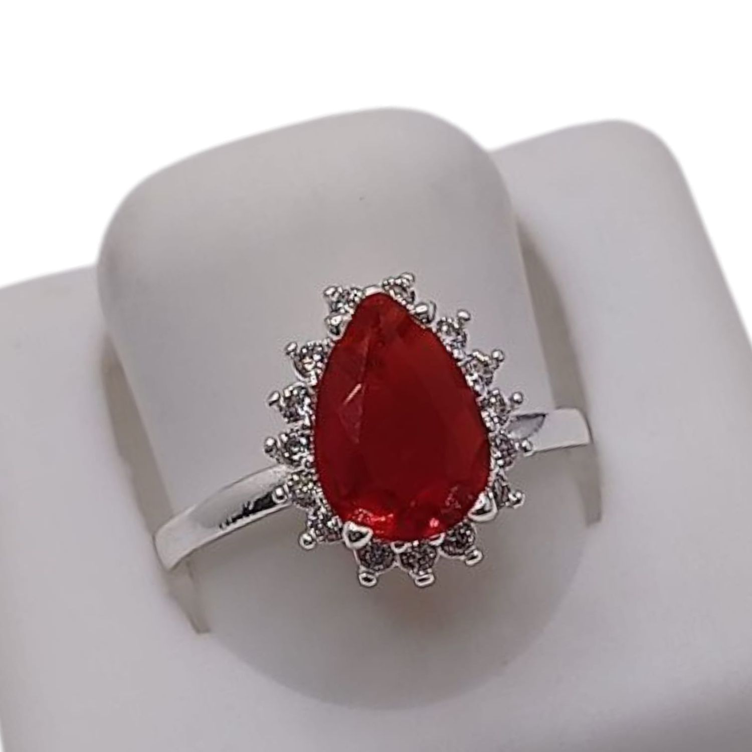 ANILLO GOTA CZ ROJA TALLA #6.5 PLATA .925