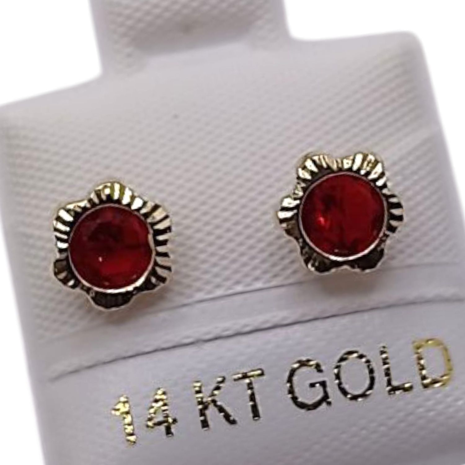 BROQUEL FLOR BISEL DIAMANTADO CZ ROJA, ORO 14K