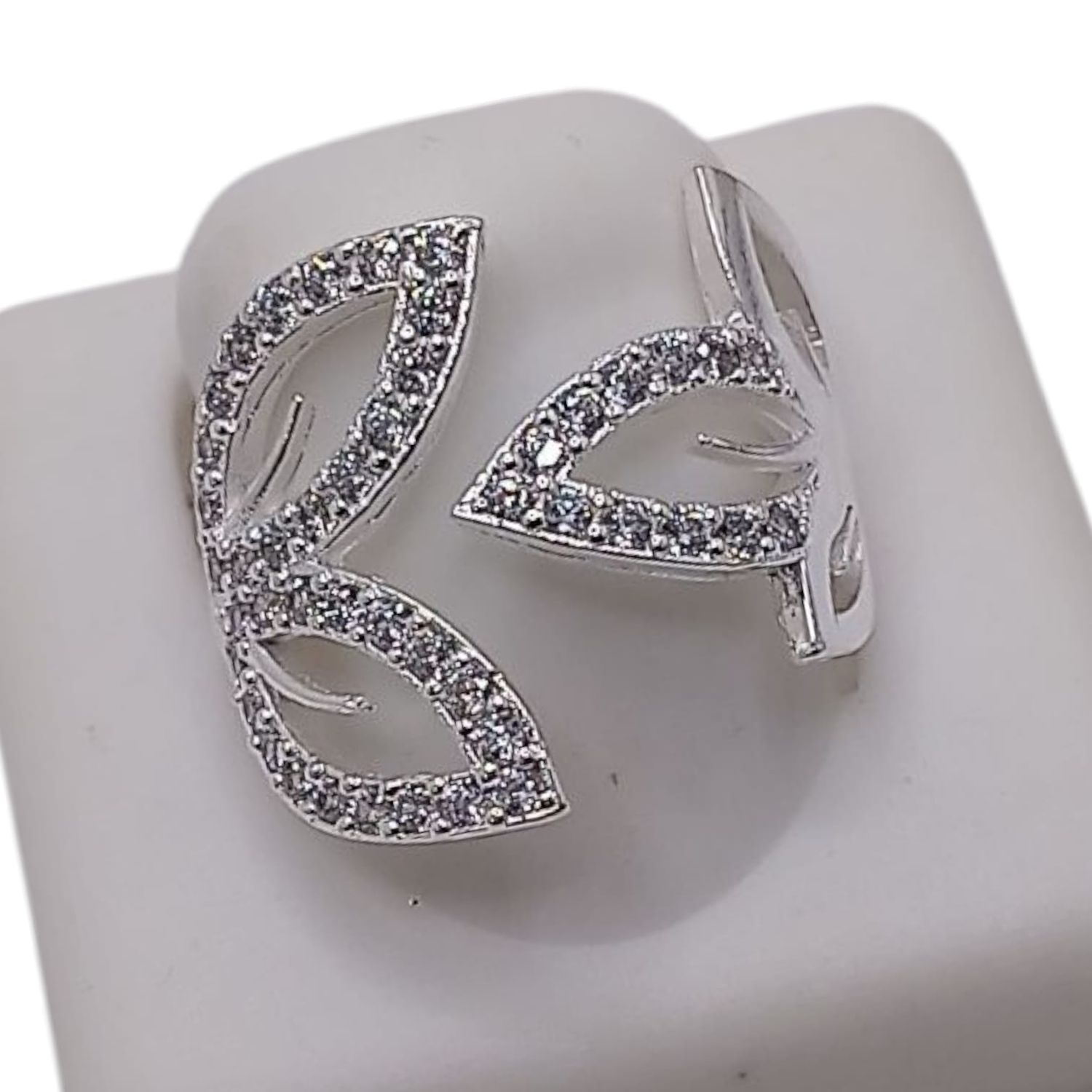 ANILLO HOJAS CON CZ AJUSTABLE PLATA .925