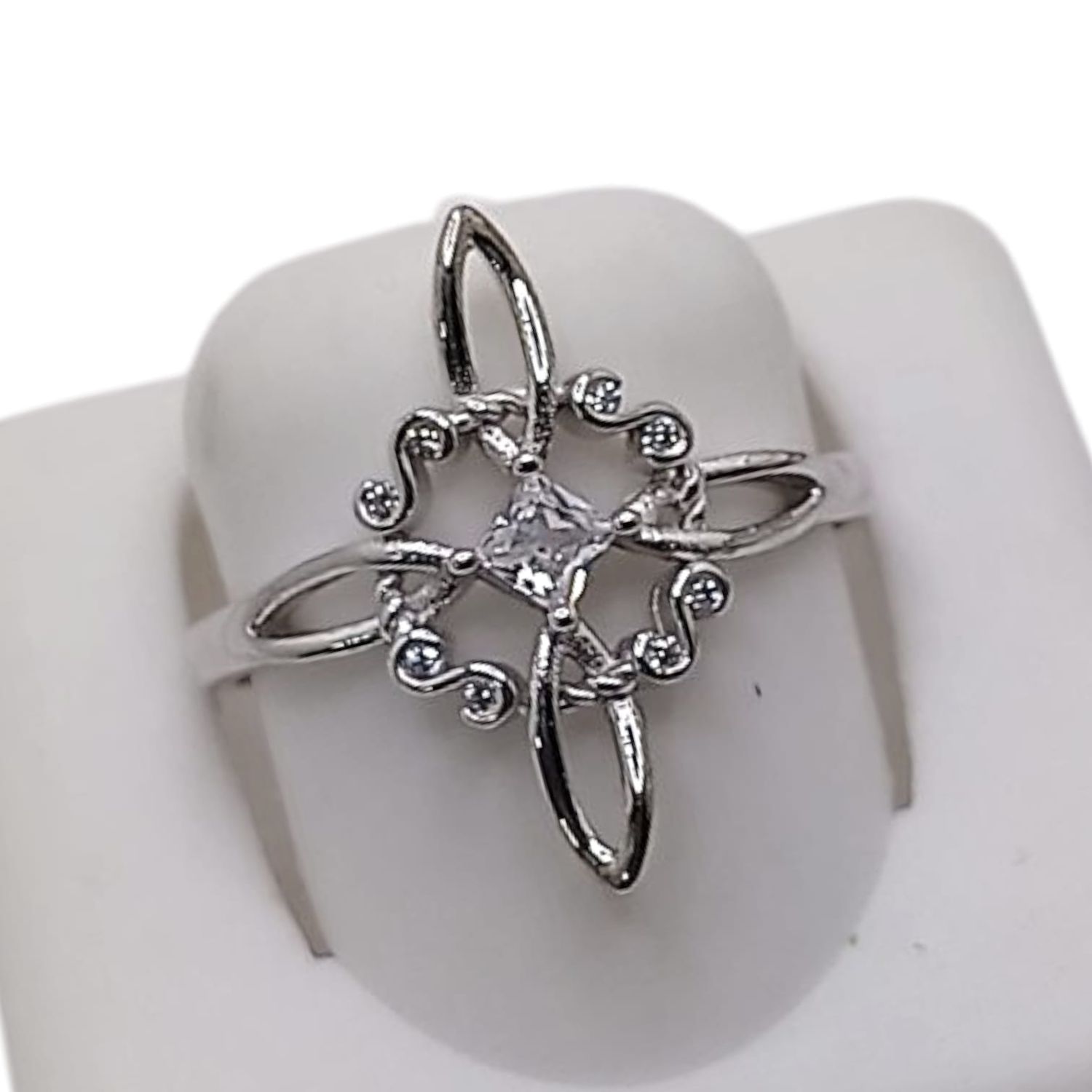 ANILLO NUDO DE BRUJA CON CZ, # 9 , PLATA .925
