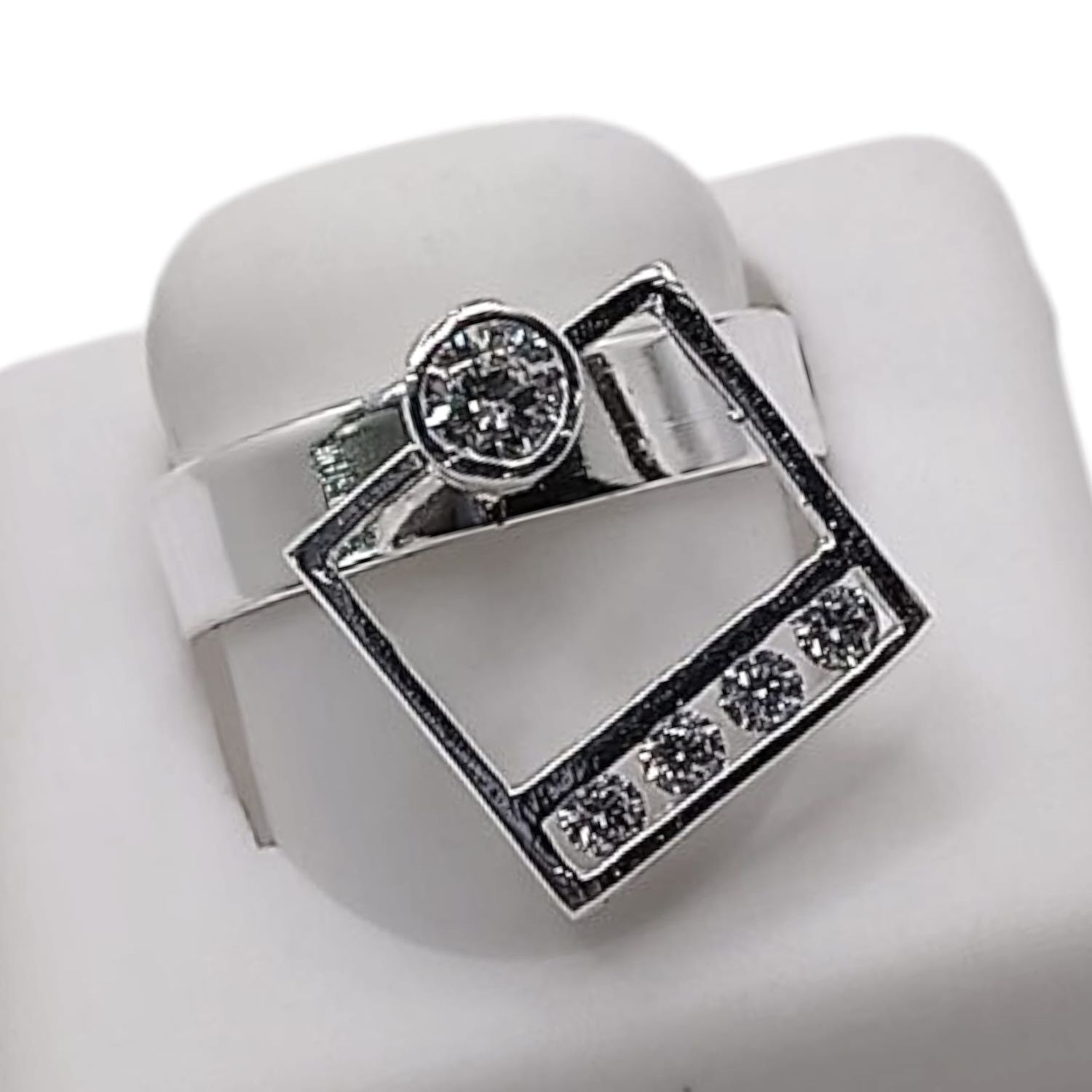 ANILLO CUADRO GIRATORIO CON CZ  # 9.5  PLATA .925