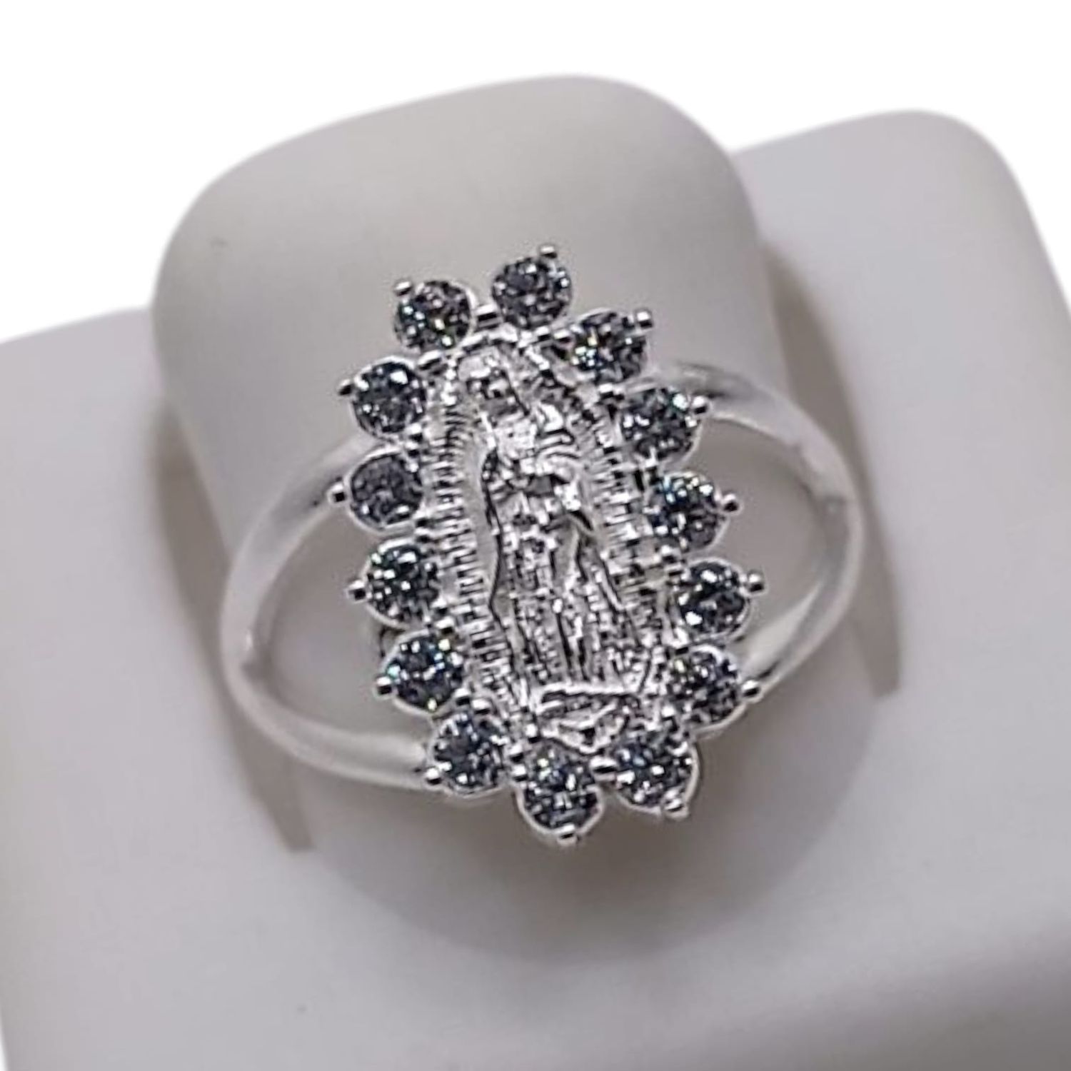 ANILLO  OVALADO VIRGEN  DE GPE CON CZ PLATA .925