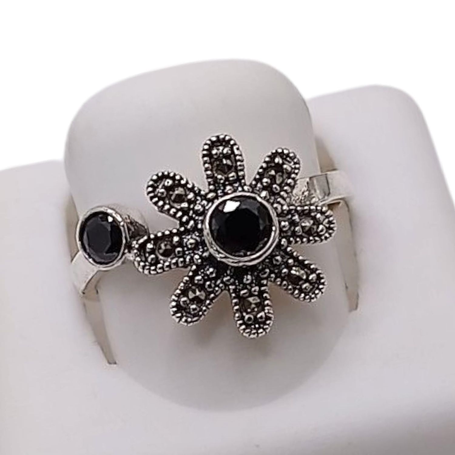 ANILLO MARQUESITA FLOR CZ NEGRA, AJUSTABLE PLATA .925
