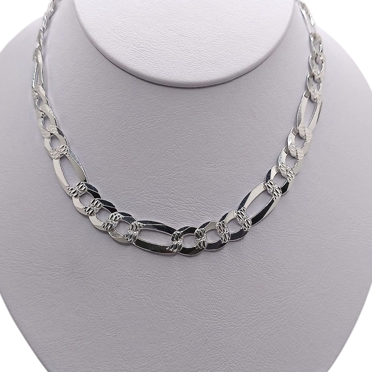 Cadena diamantada Fígaro largo 24&quot;, ancho 10mm. PLATA .925