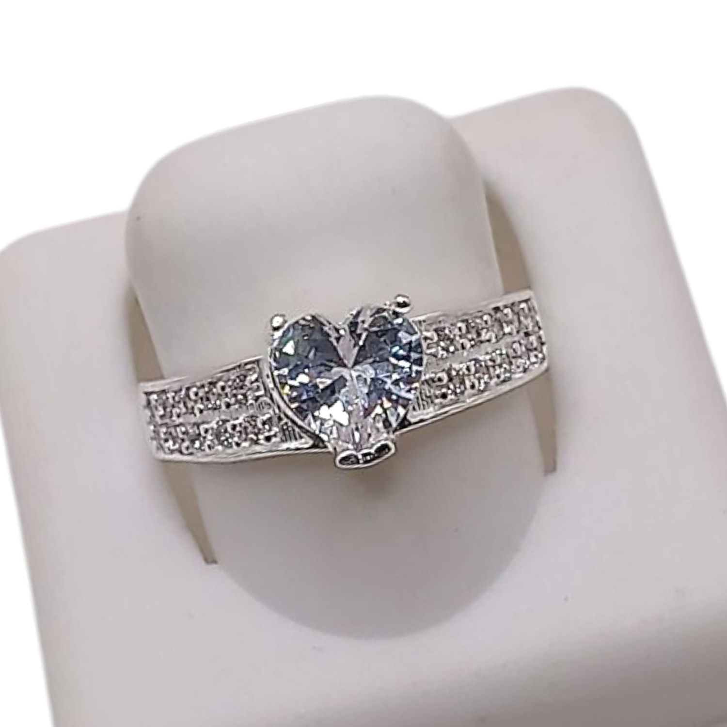 ANILLO CORAZON CZ BLANCAS, PLATA .925
