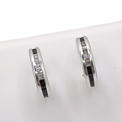 ARRACADA CANAL 2 CM CZ BCA Y NEGRA , PLATA .925