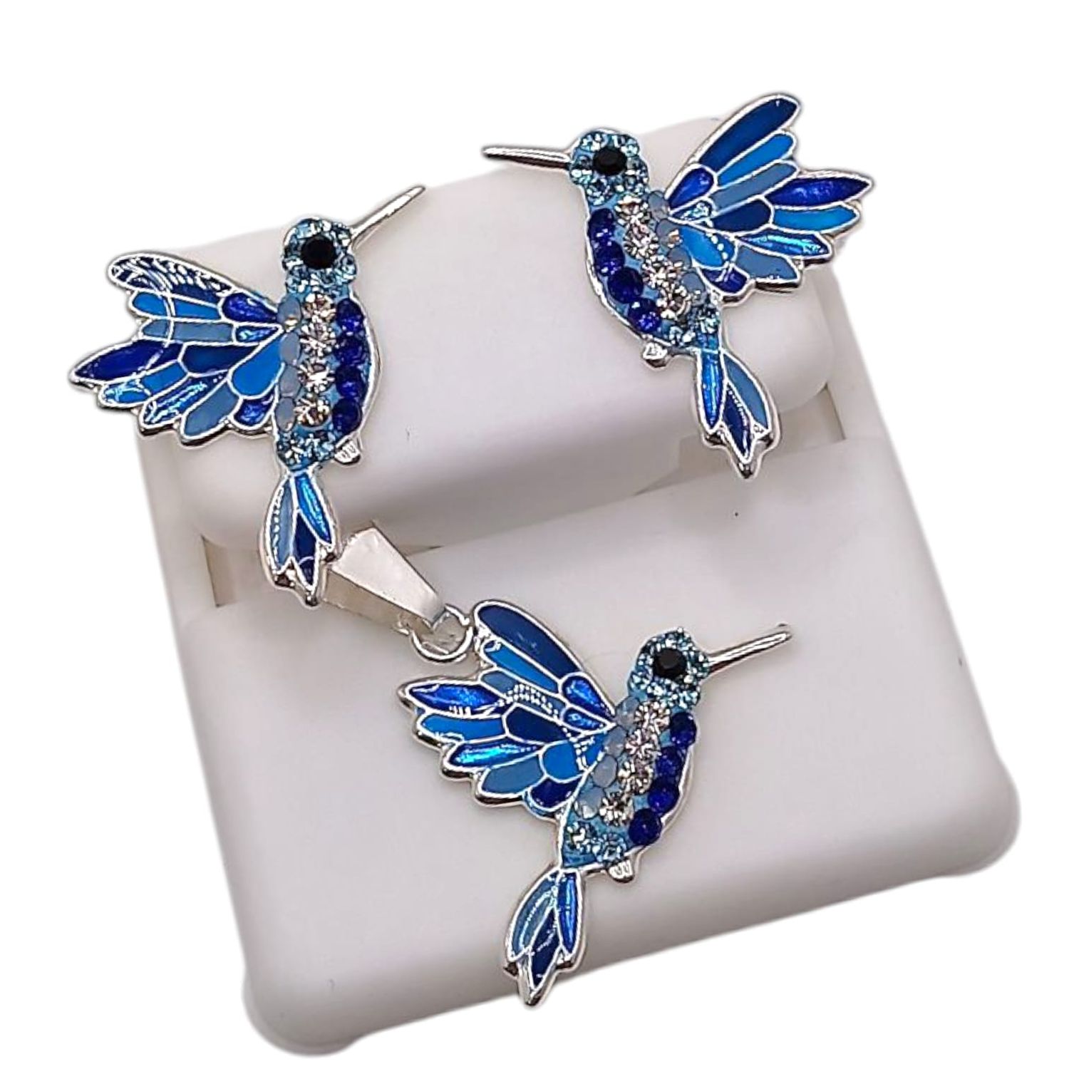 JUEGO DE DIJE Y ARETES COLIBRI AZUL, BROCHE MARIPOSA PLATA .925