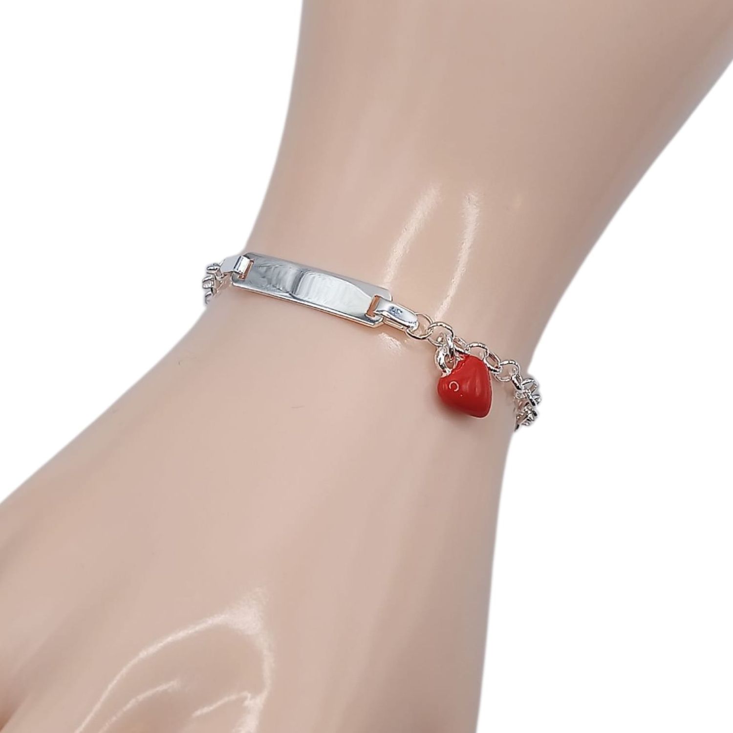 PULSERA CON PLACA Y CORAZON ESMALTADO 6&quot;, PLATA .925