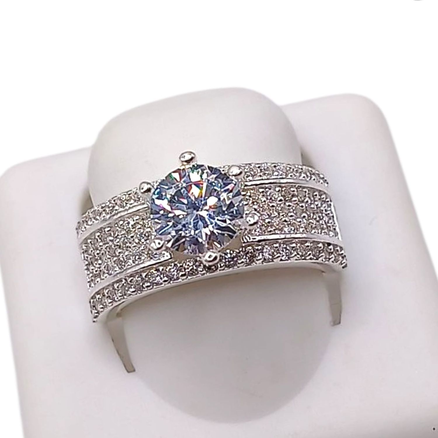 ANILLO SOLITARIO ANCHO CON MINI CZ # 6.5, PLATA .925
