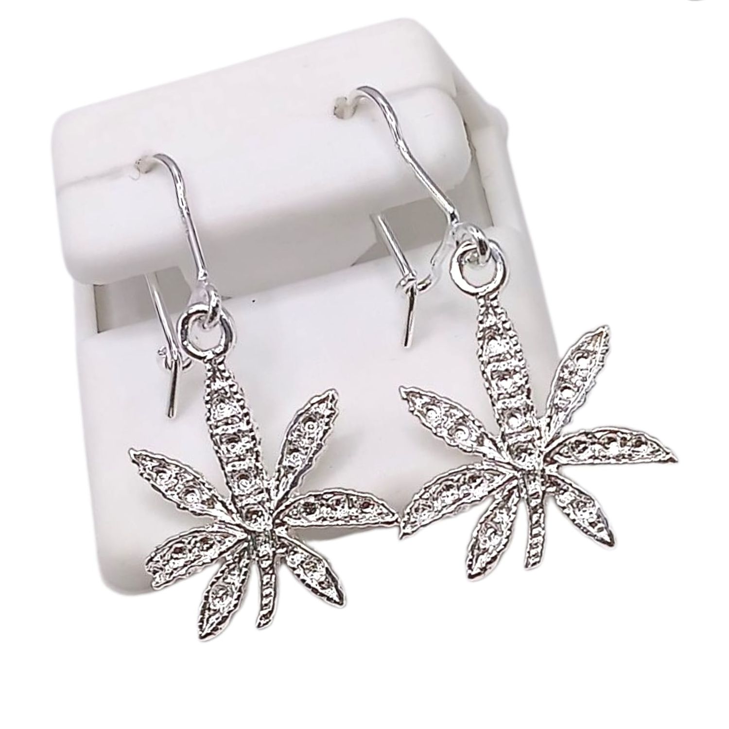 ARETE LARGO CALADO MARY,  3.7 CM  PLATA .925