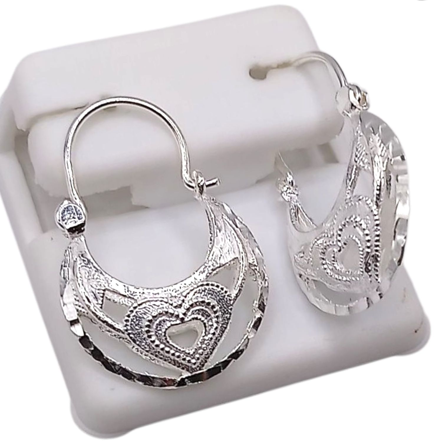 ARRACADA CANASTA CON CORAZON, 2.8 CM, PLATA .925