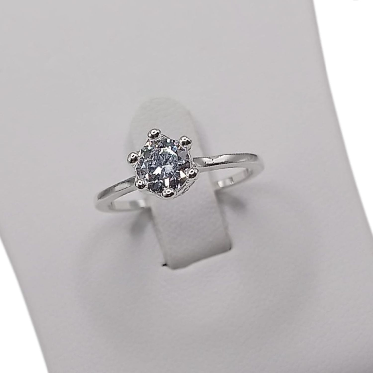 ANILLO SOLITARIO  CORONA CZ BCA   # 5.5 PLATA .925