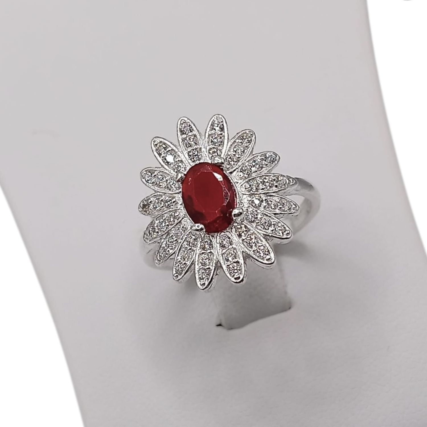 ANILLO FLOR CZ ROJA Y BCZ,  # 6  PLATA .925