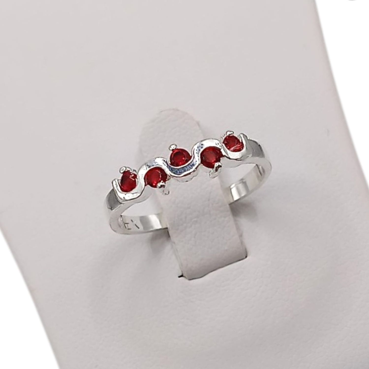 ANILLO SNAKE CON CZ ROJAS # 7 PLATA .925