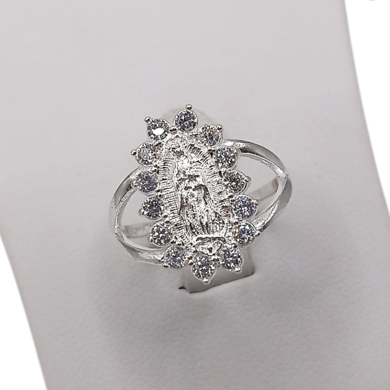ANILLO  OVALADO VIRGEN  DE GPE CON CZ PLATA .925