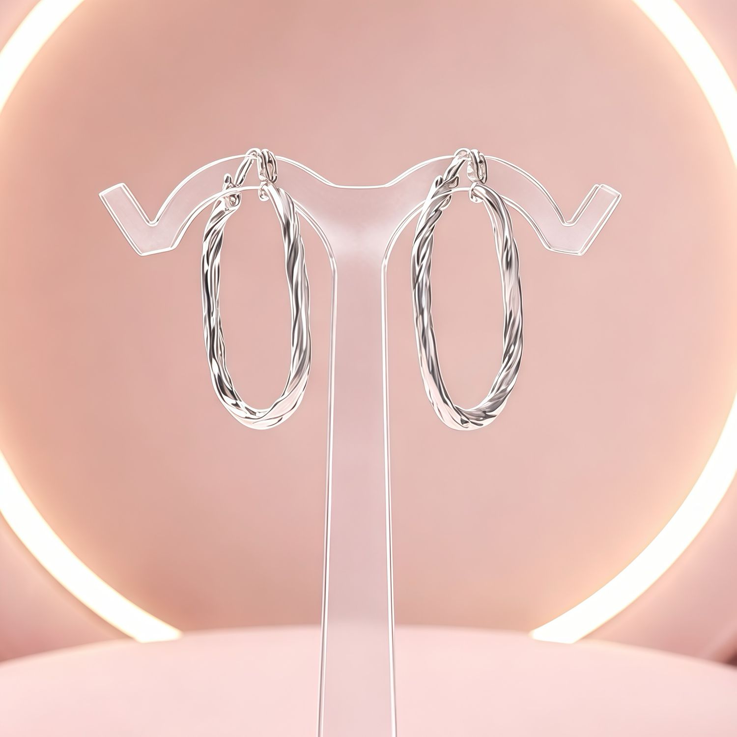 ARRACADA OVALADA FACETADA 2.5 CM.  PLATA .925